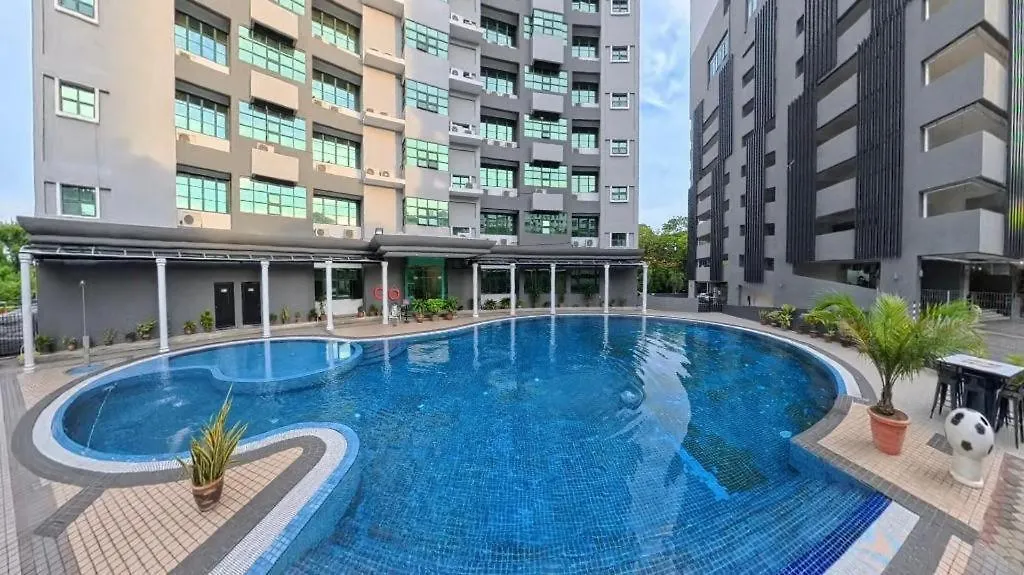 Stallions Suite Penang Jelutong Hotel
