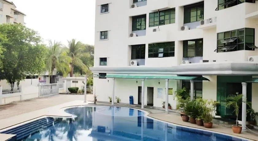 Stallions Suite Penang Jelutong